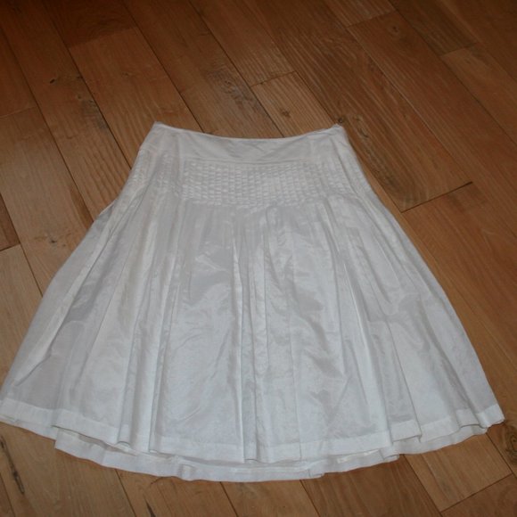 White Cotton/Silk blend skirt - Size 2 (NWOT) - Picture 1 of 7